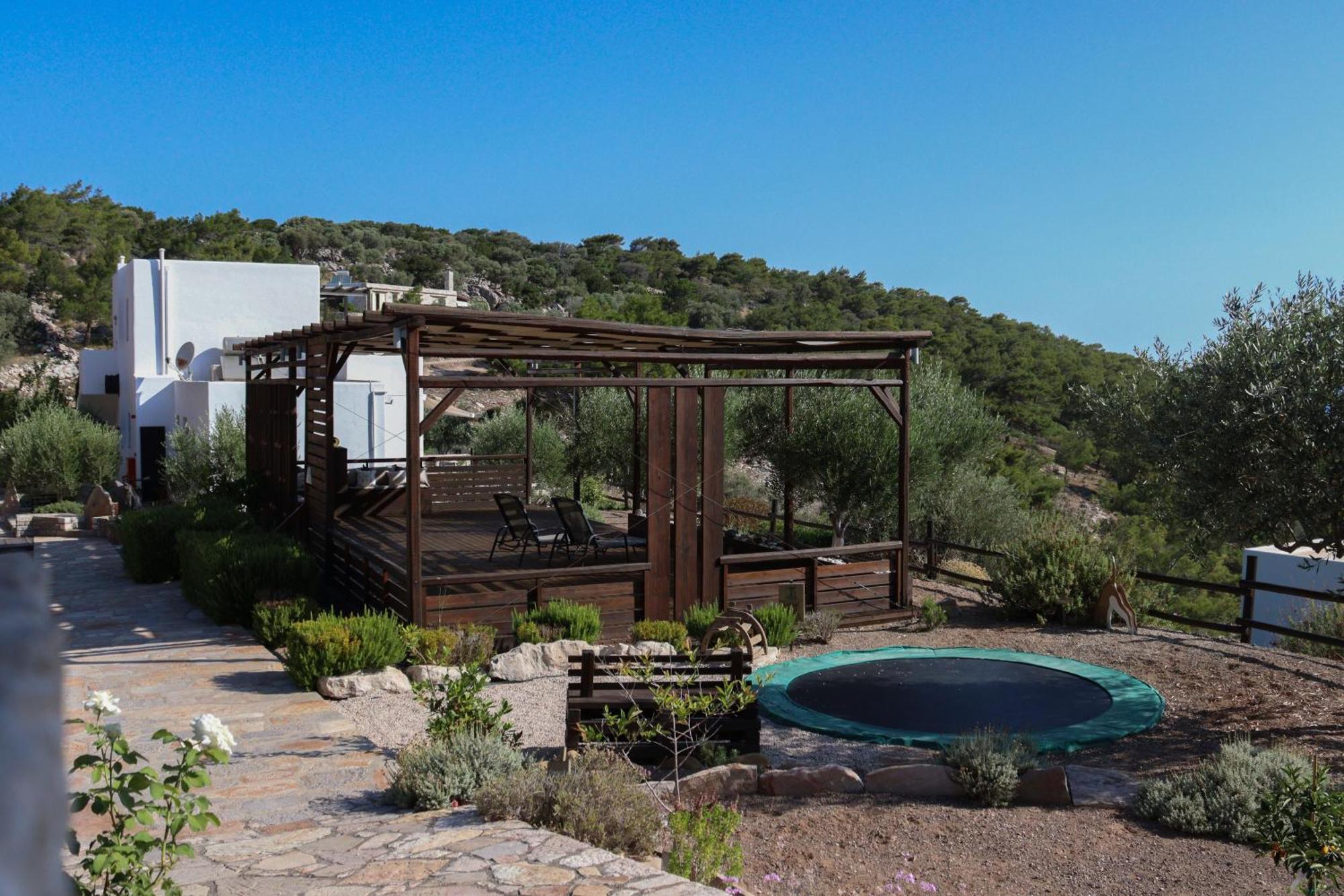 Kalopetri Bed & Breakfast 2*