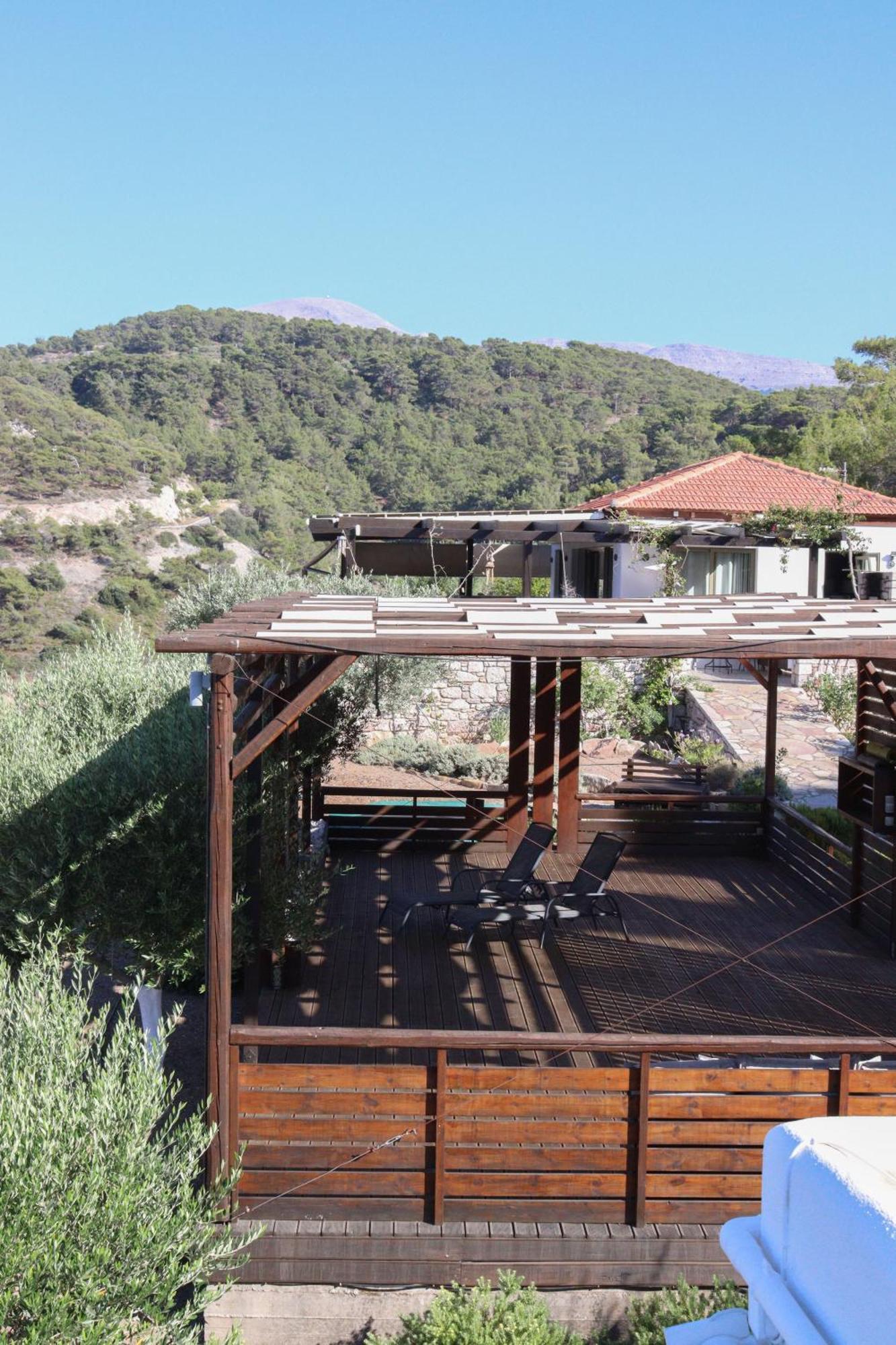 Kalopetri Bed & Breakfast