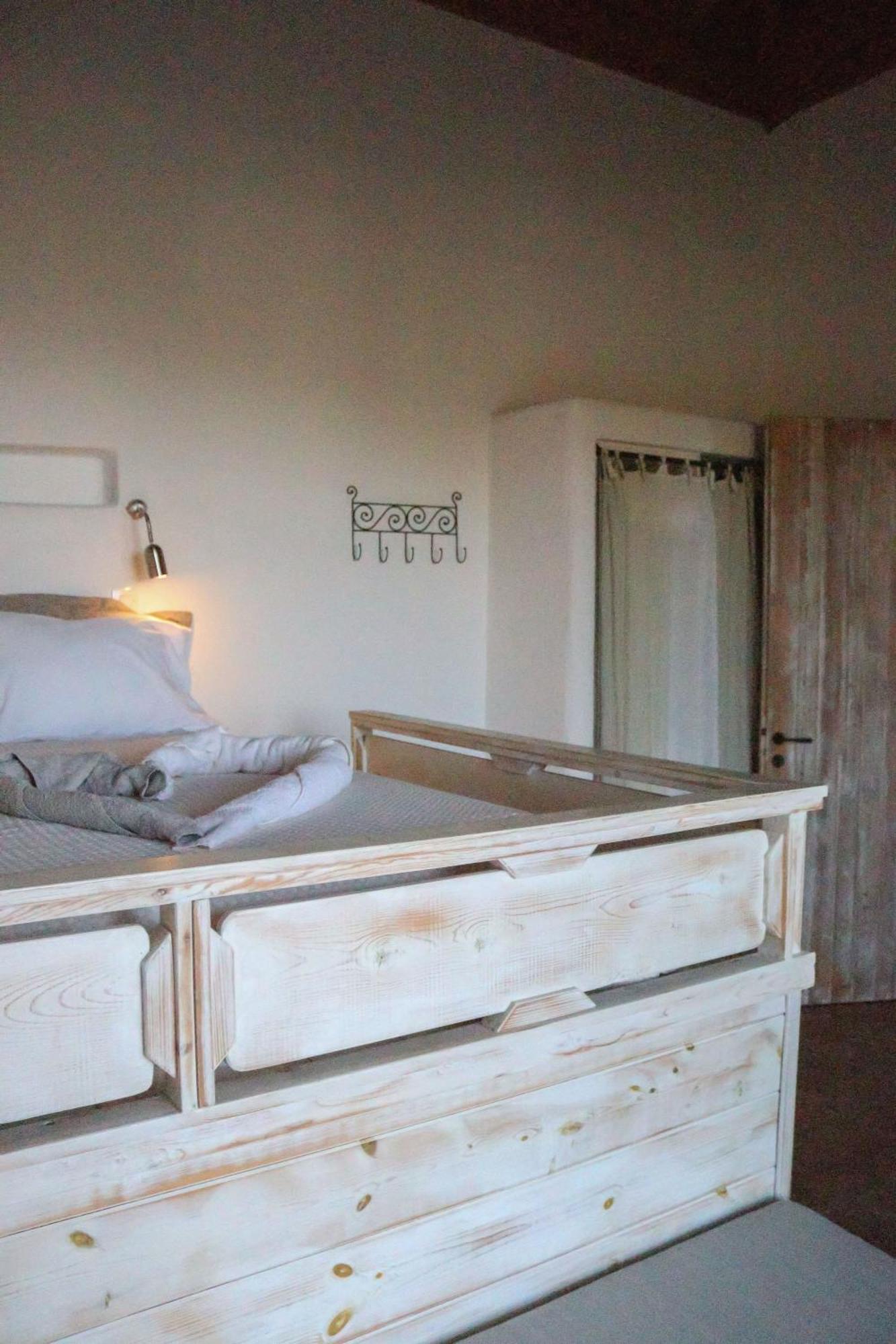 Kalopetri Bed & Breakfast 2*